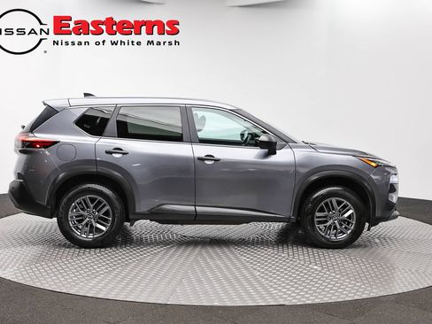 Used 2023 Nissan Rogue S AWD/4WD image 4