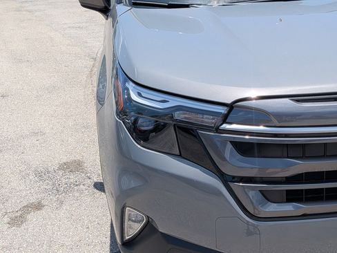 New 2026 Subaru Forester Premium AWD/4WD image 9