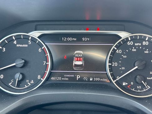 Certified 2025 Nissan Rogue SV FWD image 42