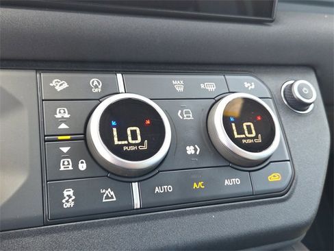 Used 2023 Land Rover Defender 130 X image 21
