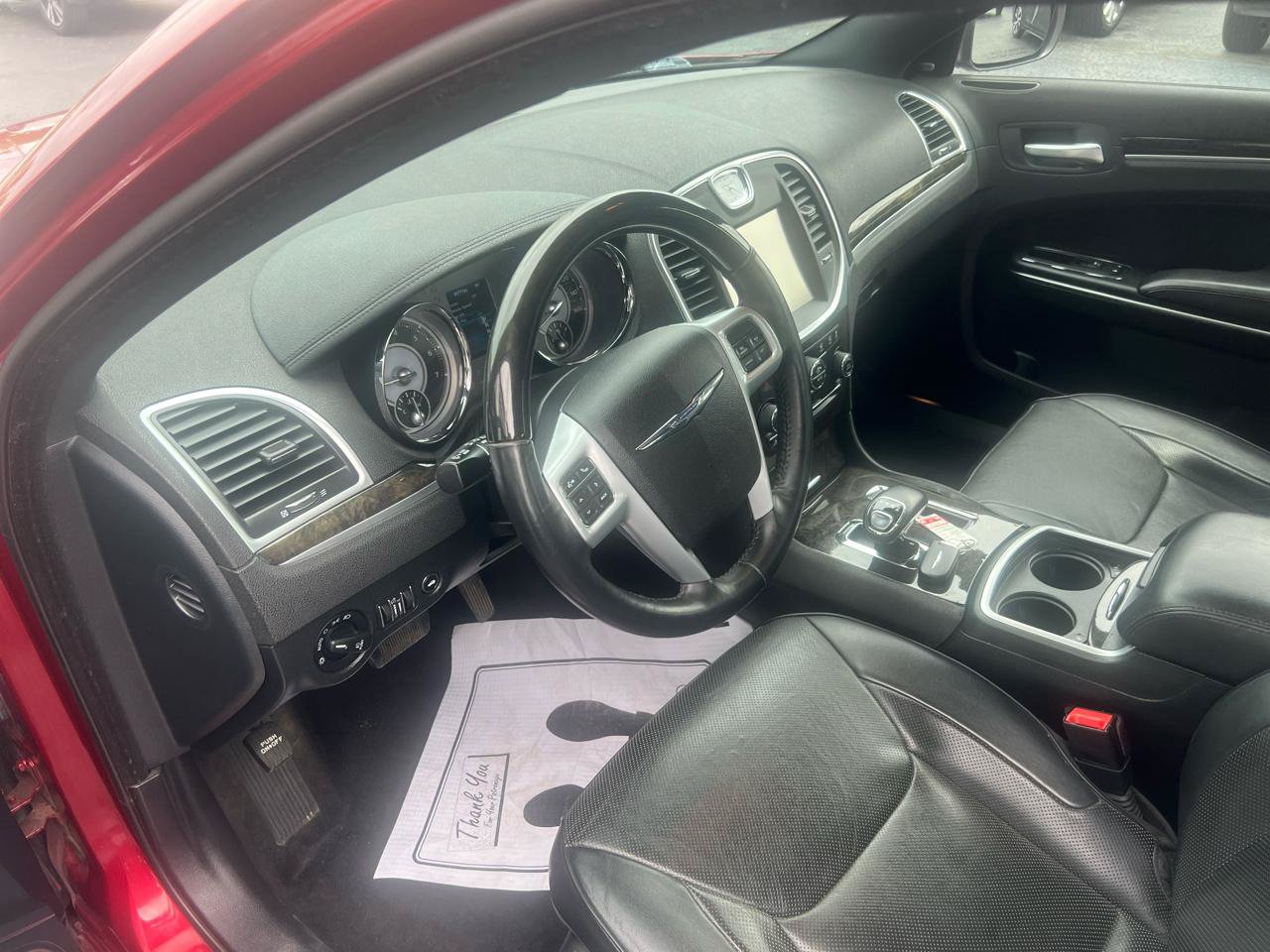 Used 2014 Chrysler 300 C RWD image 19