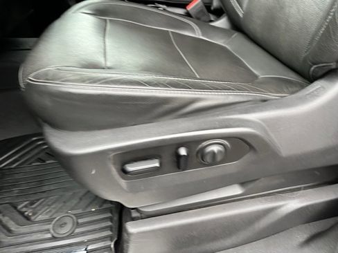 Used 2020 Chevrolet Silverado 2500 LTZ image 11