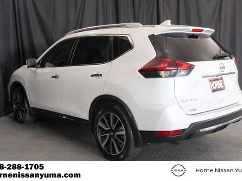 Used 2018 Nissan Rogue SL w/ Premium Package FWD image 15