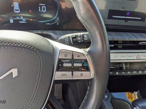 Certified 2025 Kia Telluride EX X-Line image 32