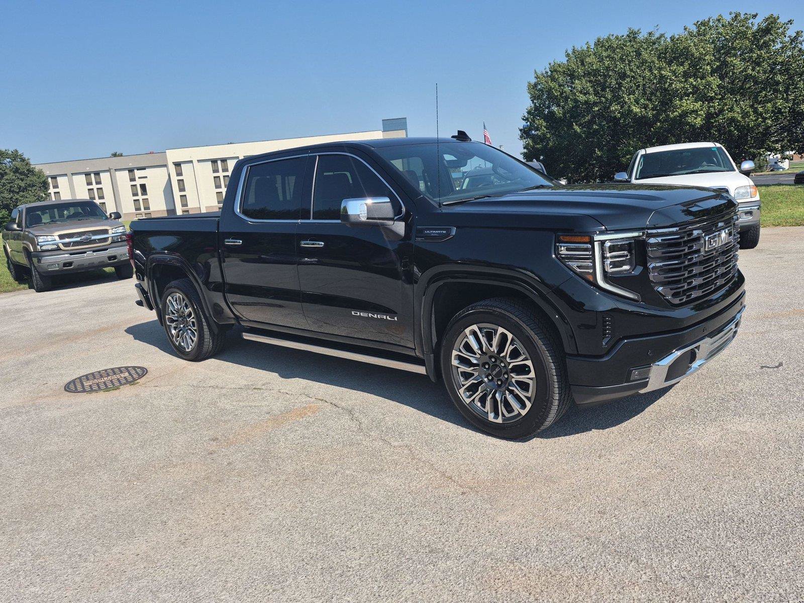 Used 2026 GMC Sierra 1500 Denali Ultimate AWD/4WD image 7