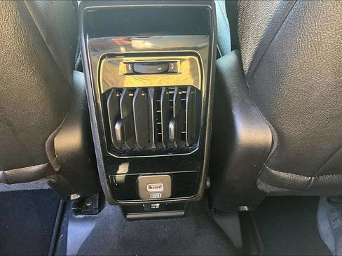 Used 2025 Jeep Compass Limited AWD/4WD image 10