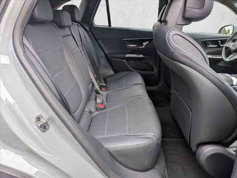 Used 2026 Mercedes-Benz GLC 300 image 19