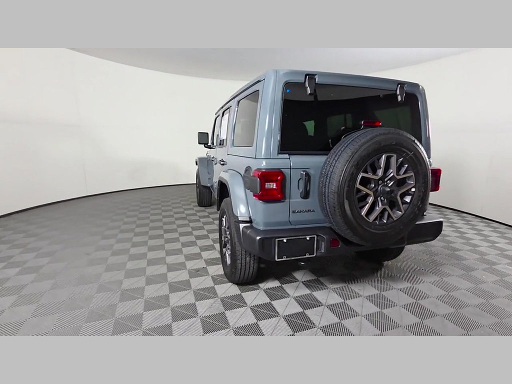 Used 2026 Jeep Wrangler Unlimited Sahara AWD/4WD image 40