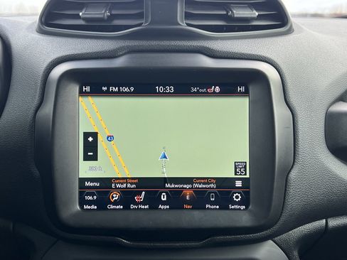 Used 2021 Jeep Renegade Latitude w/ Sun & Sound Group image 27