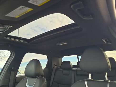 Certified 2024 Hyundai Santa Cruz Limited image 15