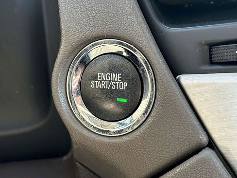 Used 2019 GMC Yukon Denali image 27