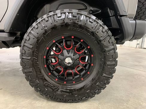 Used 2019 Jeep Wrangler Rubicon w/ Steel Bumper Group AWD/4WD image 4