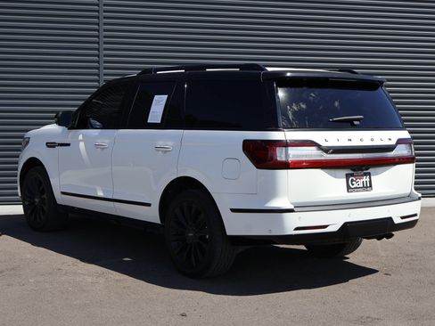 Used 2021 Lincoln Navigator Reserve w/ Luxury Package AWD/4WD image 3
