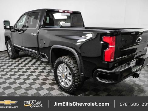 Certified 2025 Chevrolet Silverado 2500 High Country w/ High Country Premium Package AWD/4WD image 29