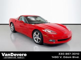 Used 2007 Chevrolet Corvette Coupe w/ Preferred Equipment Group RWD video 1