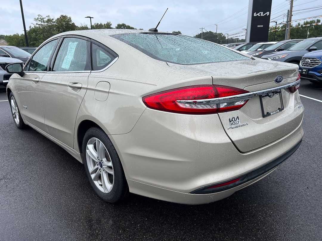 Used 2018 Ford Fusion SE FWD image 4