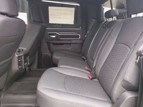 New 2026 RAM 2500 Big Horn AWD/4WD image 14