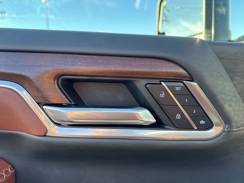 New 2026 GMC Sierra 2500 Denali Ultimate image 11