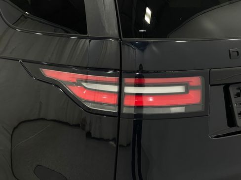 Used 2018 Land Rover Discovery HSE Luxury image 39