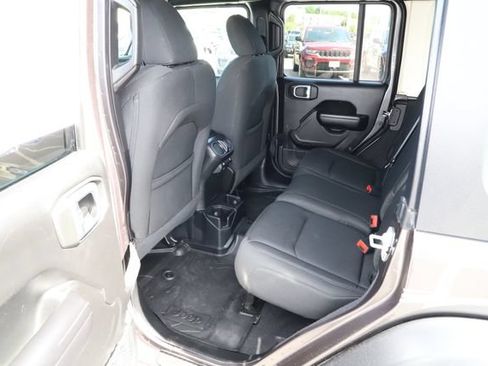 Used 2021 Jeep Wrangler Unlimited Sport AWD/4WD image 16