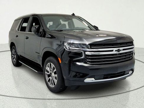 Certified 2023 Chevrolet Tahoe LT w/ Luxury Package AWD/4WD image 7