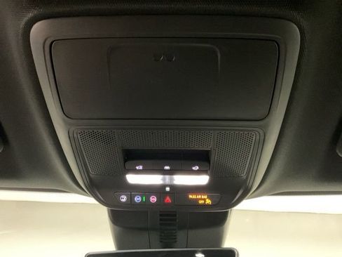 New 2026 Chevrolet Traverse LT w/ Sun and Wheel Package image 21