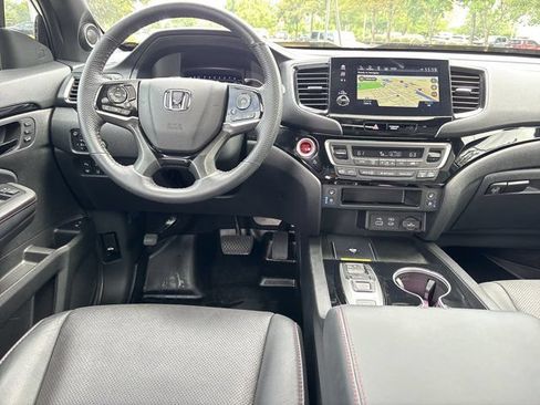Used 2025 Honda Passport Black Edition image 21