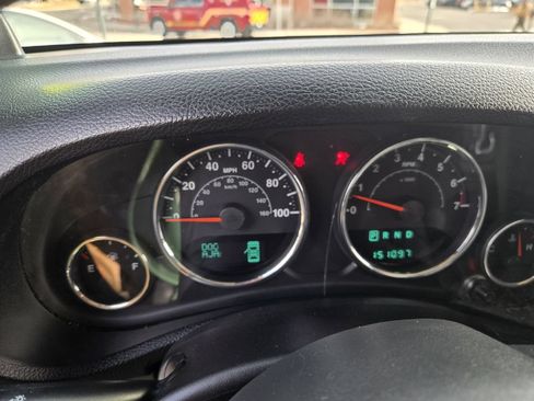 Used 2013 Jeep Wrangler Unlimited Sahara w/ Connectivity Group AWD/4WD image 16