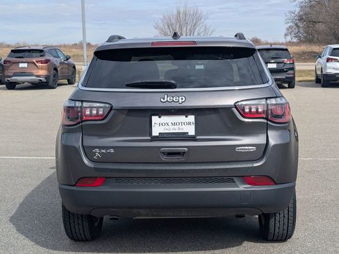 Used 2024 Jeep Compass Latitude image 5