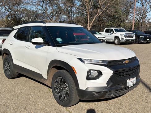 Used 2023 Chevrolet TrailBlazer ACTIV image 3