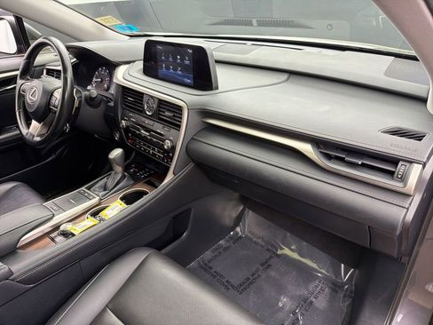 Used 2022 Lexus RX 350L Premium w/ Premium Package AWD/4WD image 28