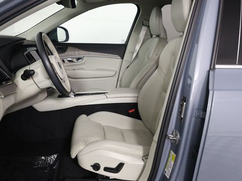 Used 2023 Volvo XC90 T8 Ultimate AWD/4WD image 31