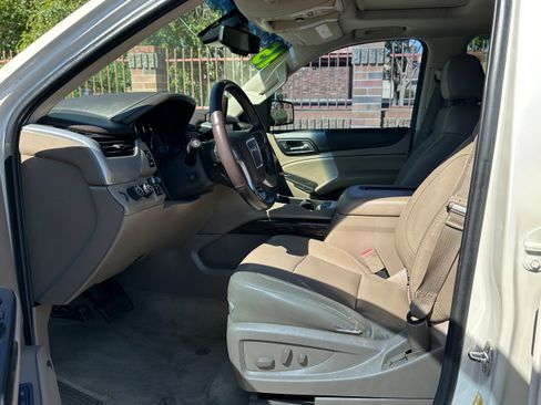 Used 2015 GMC Yukon SLT w/ Open Road Package image 6