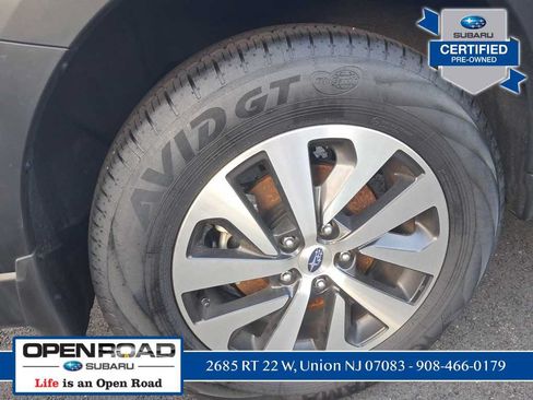 Used 2025 Subaru Outback AWD/4WD image 12