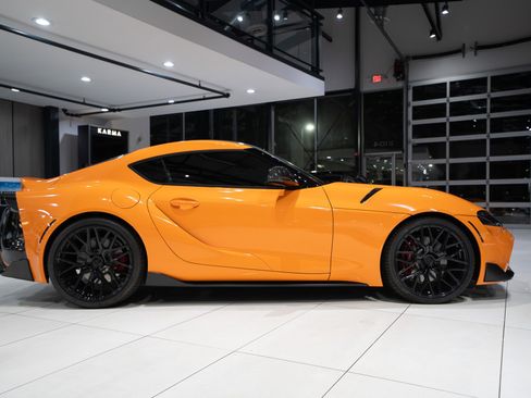 Used 2021 Toyota Supra Premium w/ Driver Assist Package image 37