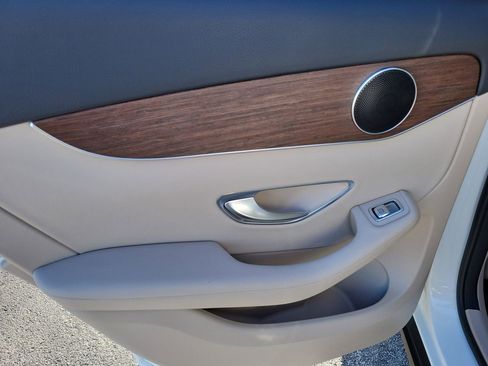 Certified 2022 Mercedes-Benz GLC 300 4MATIC image 12