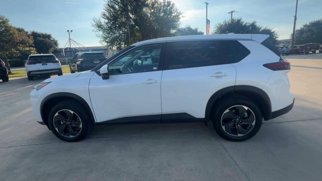 Used 2025 Nissan Rogue SV FWD image 5