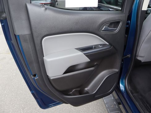 Used 2020 Chevrolet Colorado LT AWD/4WD image 33