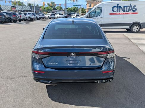 Used 2025 Honda Accord Touring image 7