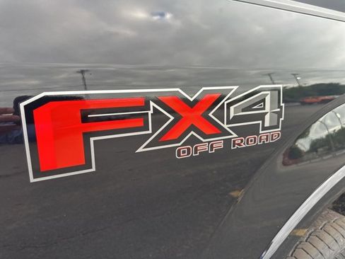 Used 2020 Ford F150 Lariat w/ Equipment Group 502A Luxury image 10