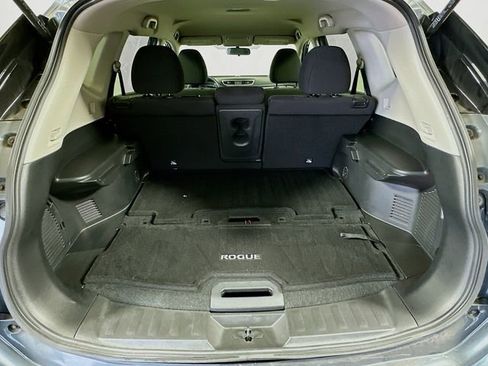 Used 2016 Nissan Rogue S w/ Appearance Package image 24