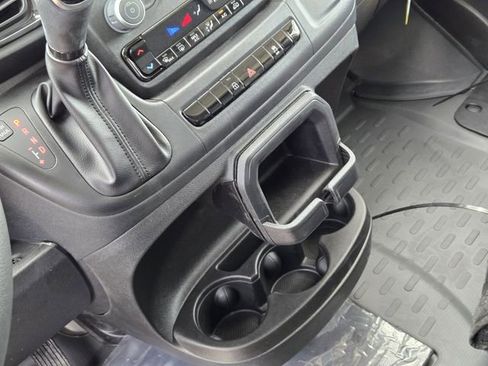 Used 2025 RAM ProMaster 2500 w/ Convenience Group image 21