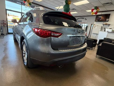 Used 2016 INFINITI QX70 2WD w/ Premium Package image 12