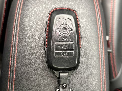Used 2021 Ford Escape SEL w/ SEL Stealth AWD Package image 20