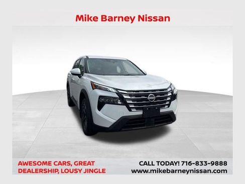 Used 2025 Nissan Rogue SV AWD/4WD image 1