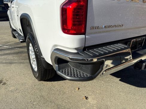 Used 2024 Chevrolet Silverado 2500 LT w/ Safety Package image 11