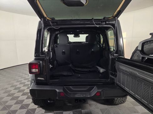 Used 2026 Jeep Wrangler Unlimited Sport AWD/4WD image 27