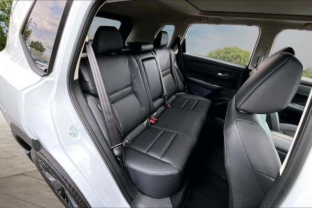 New 2026 Nissan Rogue Dark Armor FWD image 9