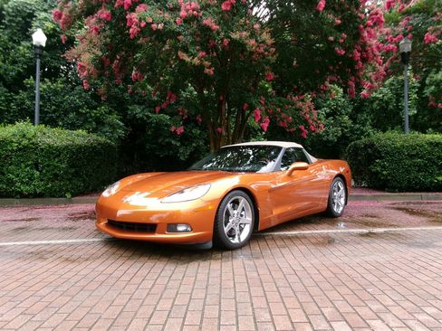 Used 2007 Chevrolet Corvette Convertible w/ Preferred Equipment Group RWD image 4