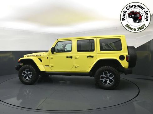 Certified 2023 Jeep Wrangler Unlimited Rubicon w/ Cold Weather Group AWD/4WD image 3